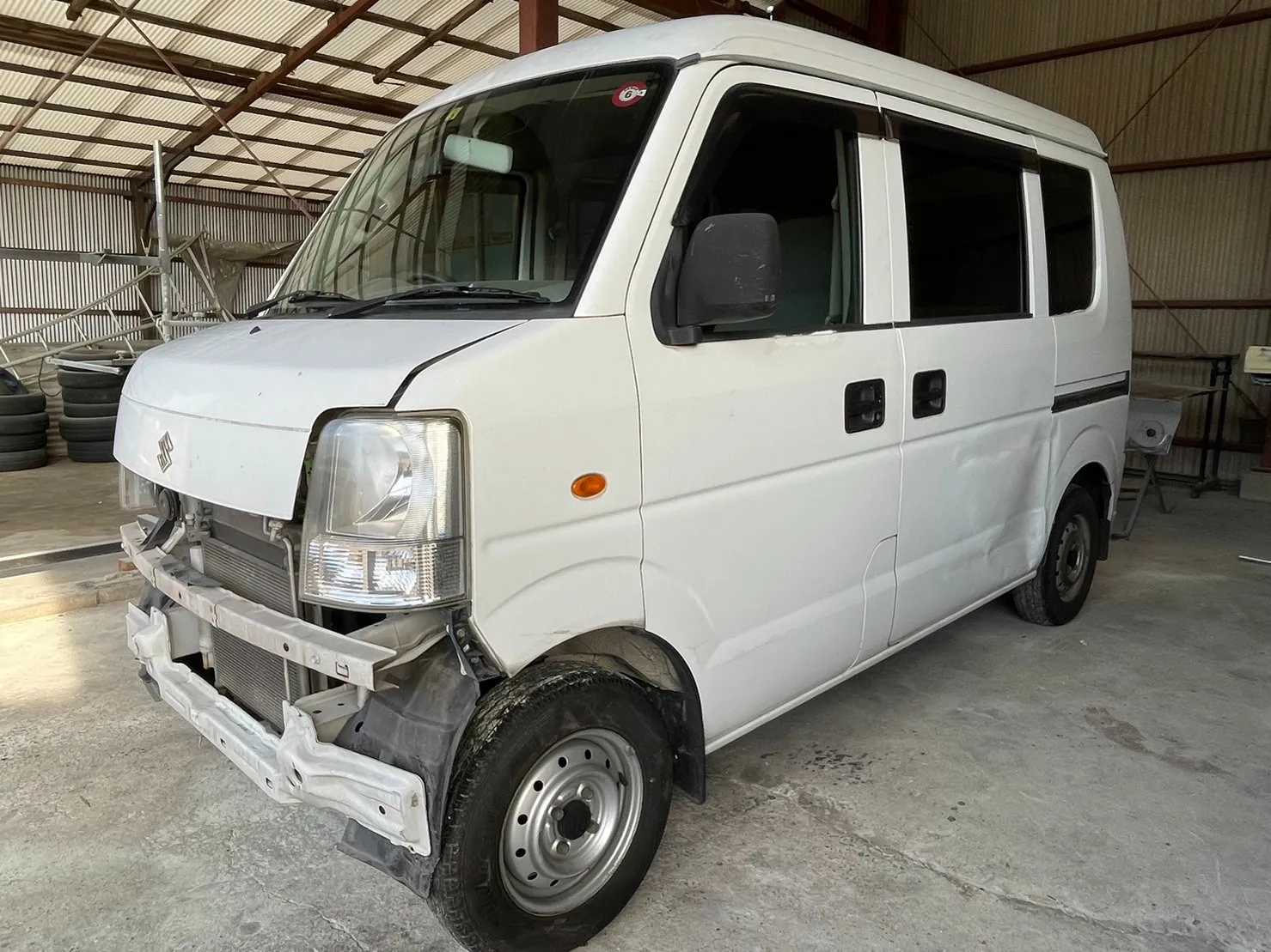 姶良市で保険を使った車の修理なら、リビルドガレージへお任せください。